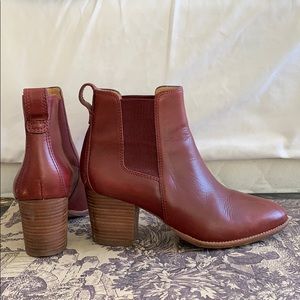 Madewell- Reagan boot in Pinot noir